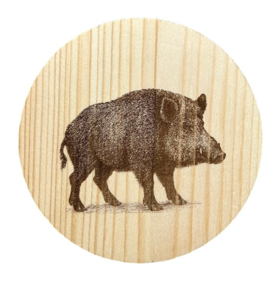 Holzuntersetzer mit Tiergravur – Natur trifft Funktionalität