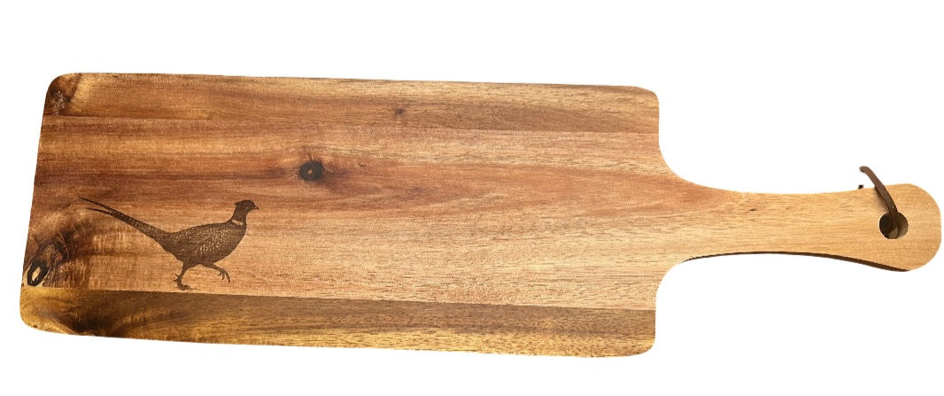 Servierbrett aus Akazienholz – mit Griff & Aufhängung (schmal)